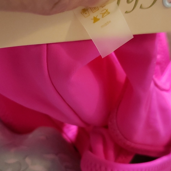 CHLOE' ROSE Surfs Up One Piece Swimsuit - Picture 9 of 10